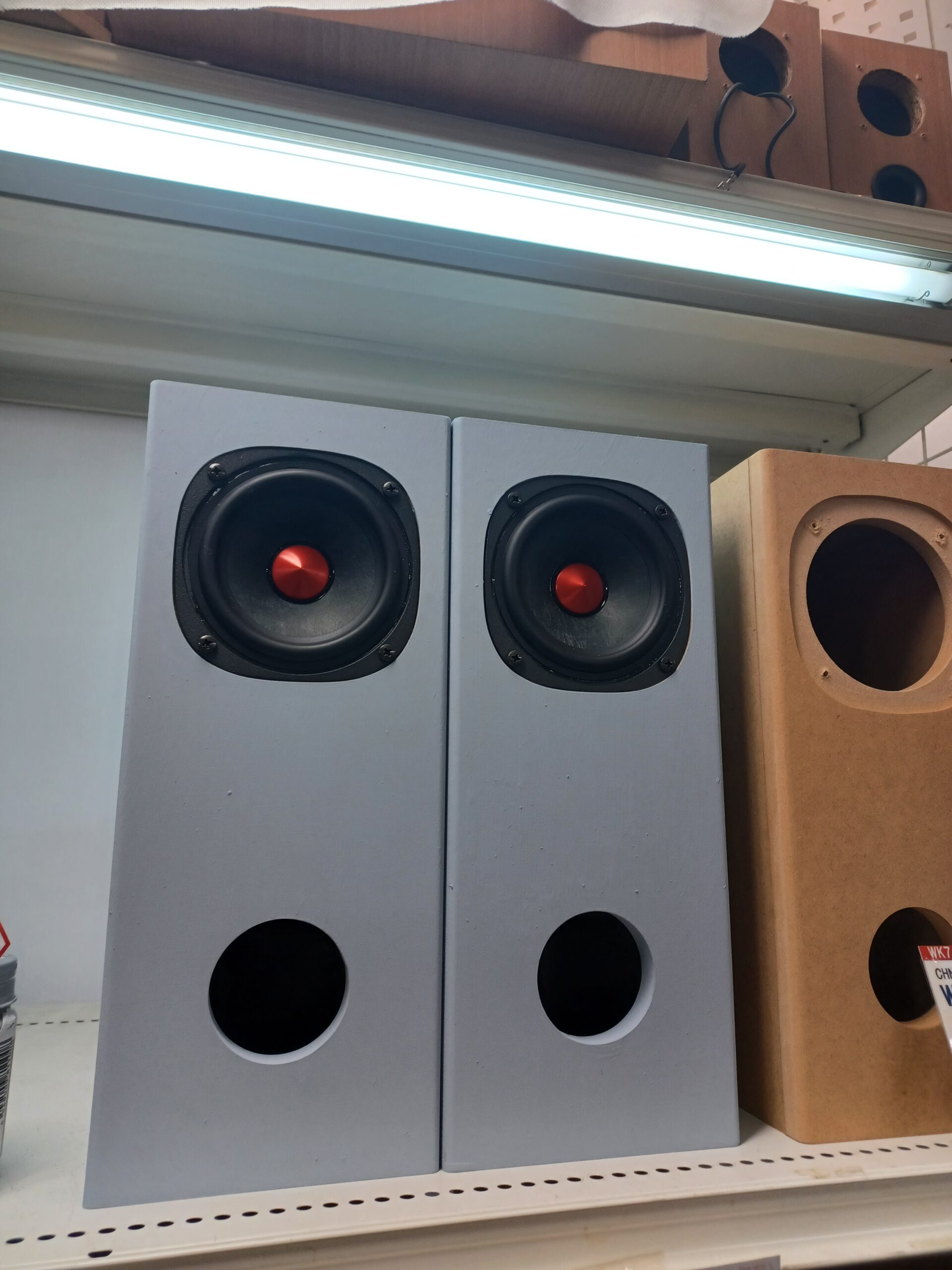 MDFの仕上げ塗りに関して～アンティークカラーズ編～